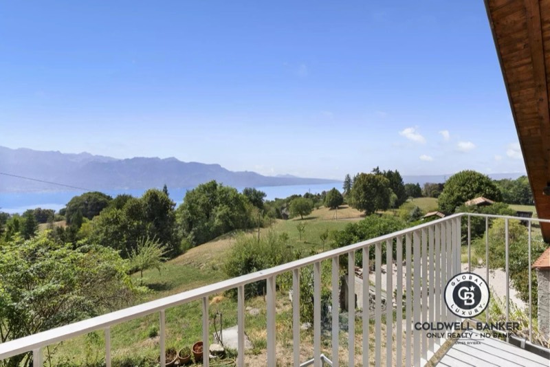 Farmhouse for sale in Chardonne, Vaud